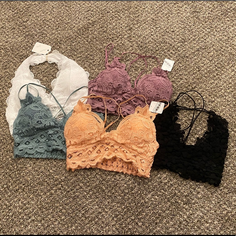 Lot of 5 bralettes medium
